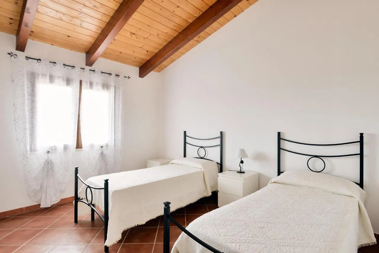 Lantställe Sa Mandracchina Pensionat Olmedo Italien